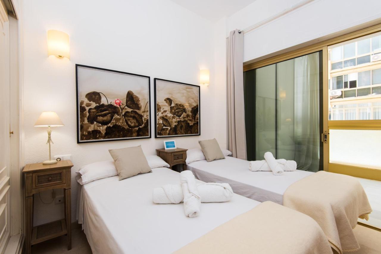 Rentandhomes Beachfront Marbella Center Luaran gambar