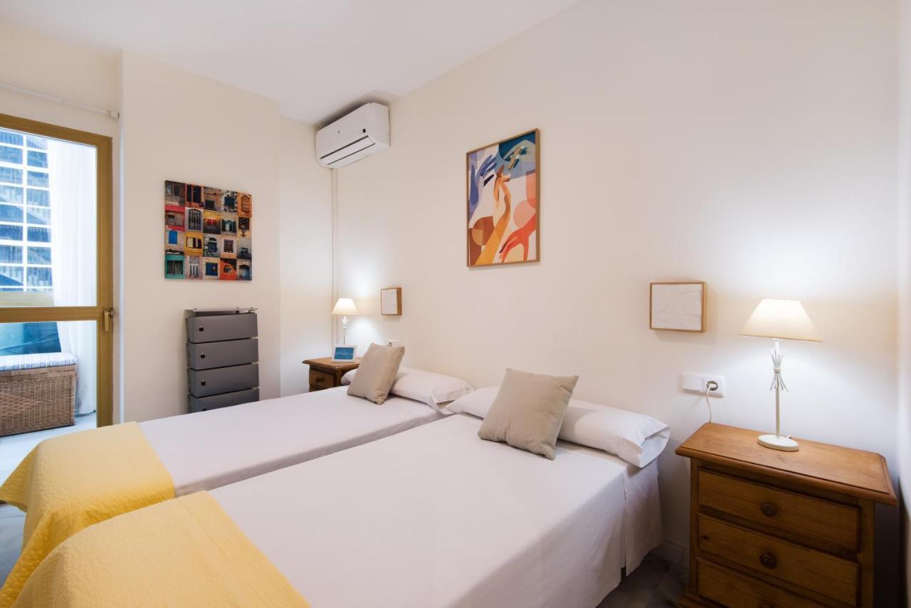 Rentandhomes Beachfront Marbella Center Luaran gambar