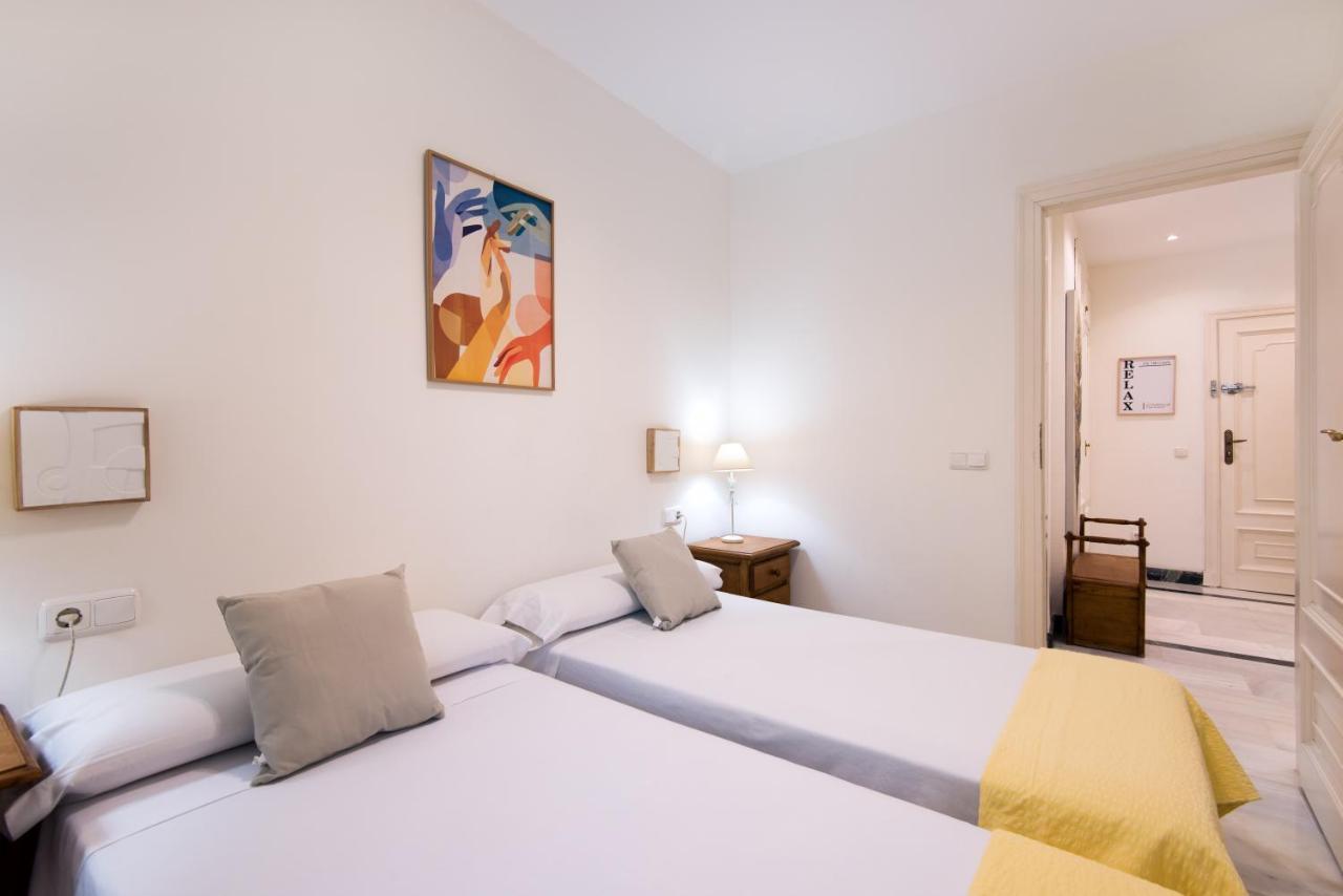 Rentandhomes Beachfront Marbella Center Luaran gambar