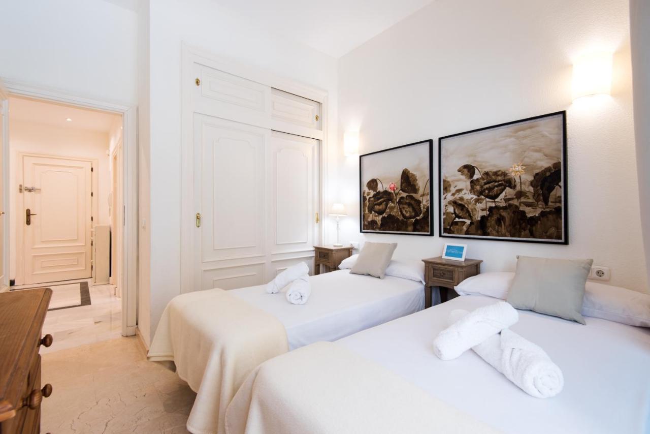 Rentandhomes Beachfront Marbella Center Luaran gambar