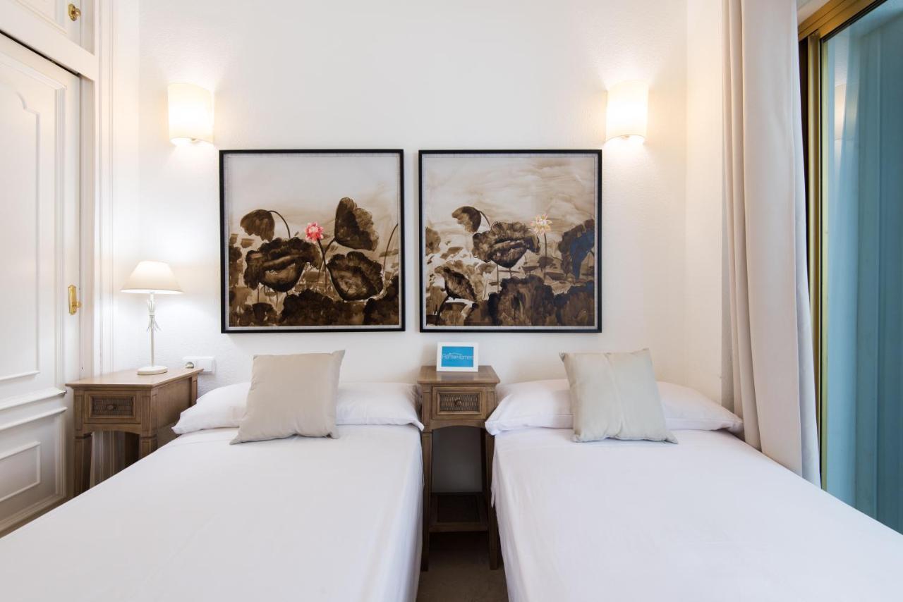 Rentandhomes Beachfront Marbella Center Luaran gambar