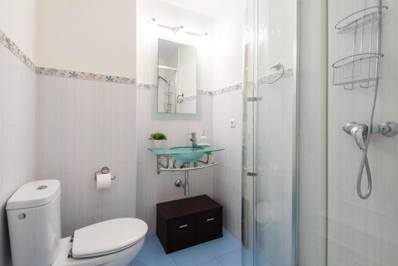 Rentandhomes Beachfront Marbella Center Luaran gambar
