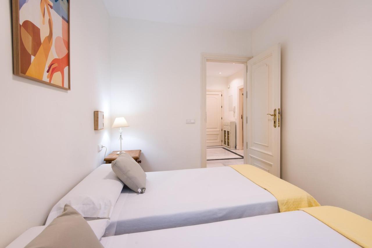 Rentandhomes Beachfront Marbella Center Luaran gambar