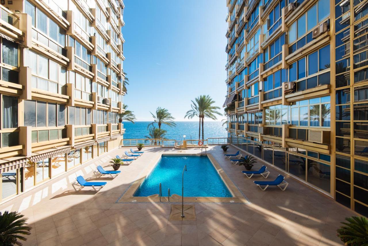 Rentandhomes Beachfront Marbella Center Luaran gambar