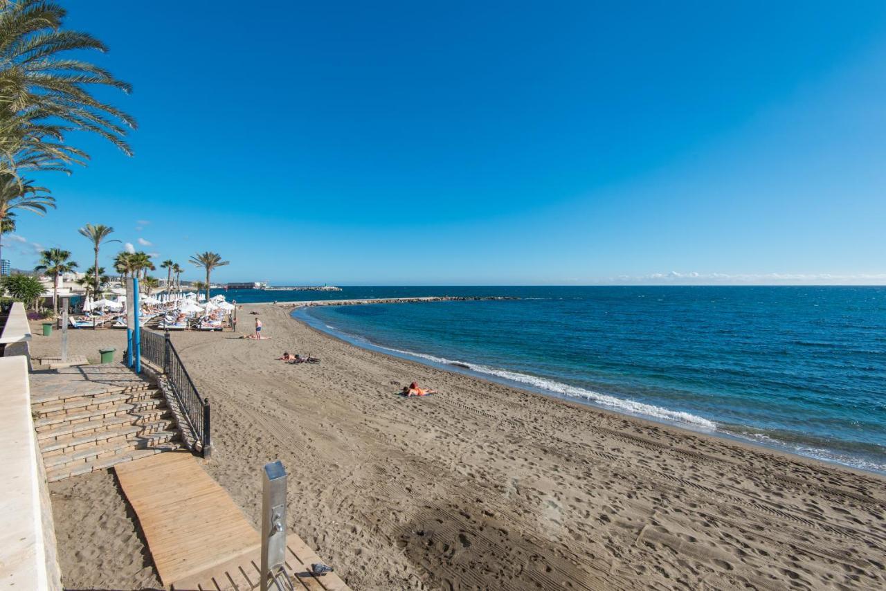 Rentandhomes Beachfront Marbella Center Luaran gambar